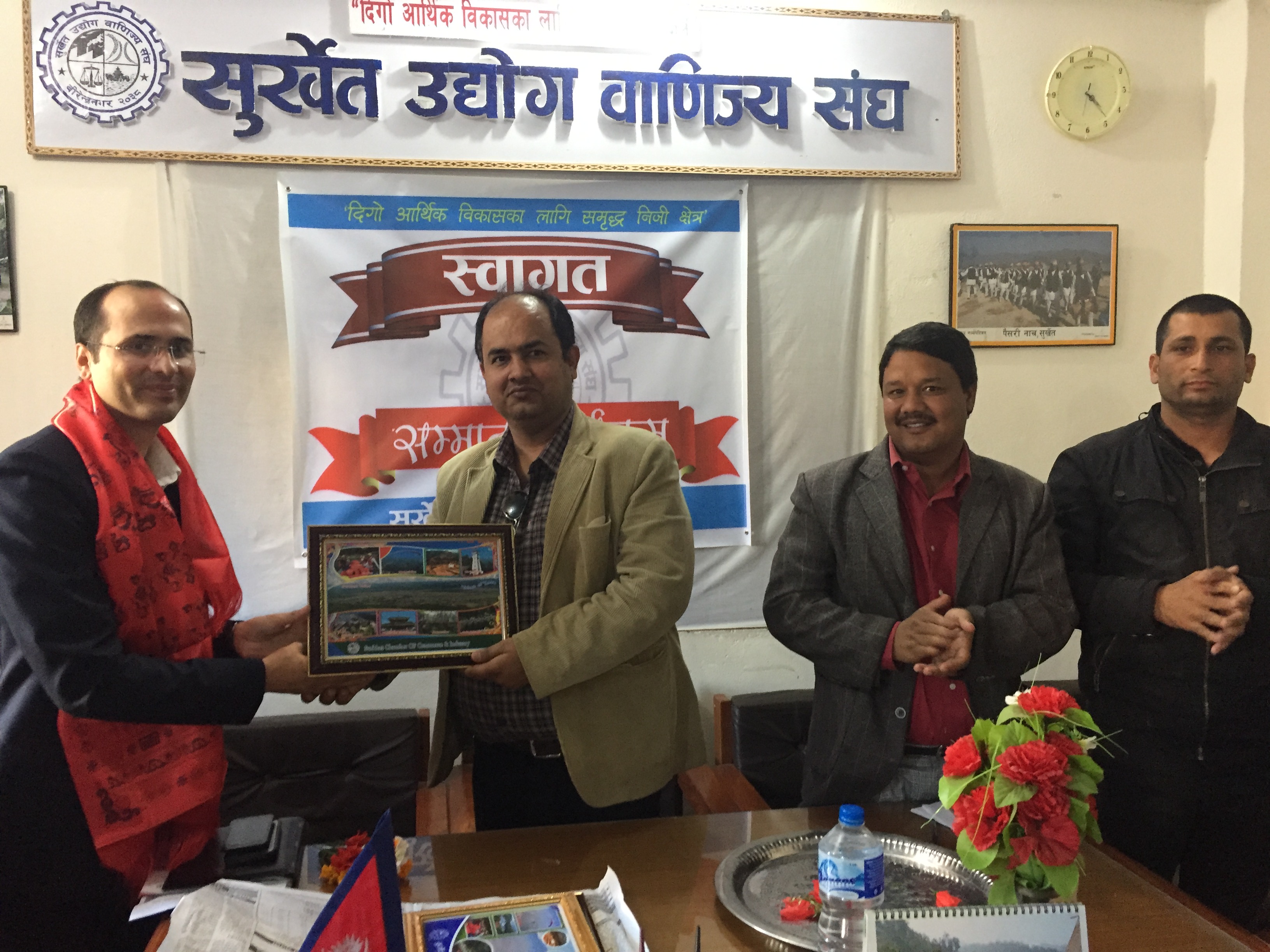 तीन कार्यालयका प्रमुखलाई स्वागत