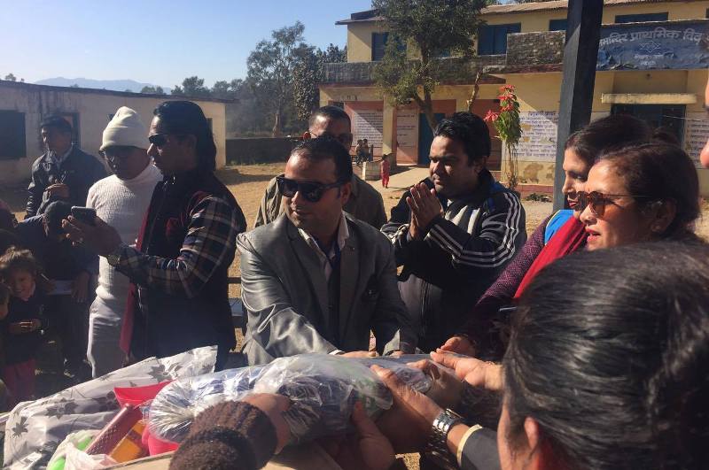 विपन्न बालबालिकालाई लायन्सको सहयोग