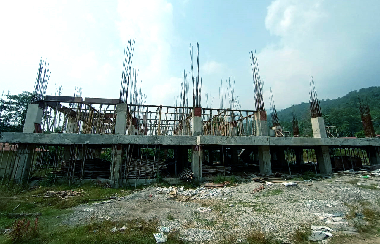 कछुवा गतिमा सरकारी भवन निर्माण