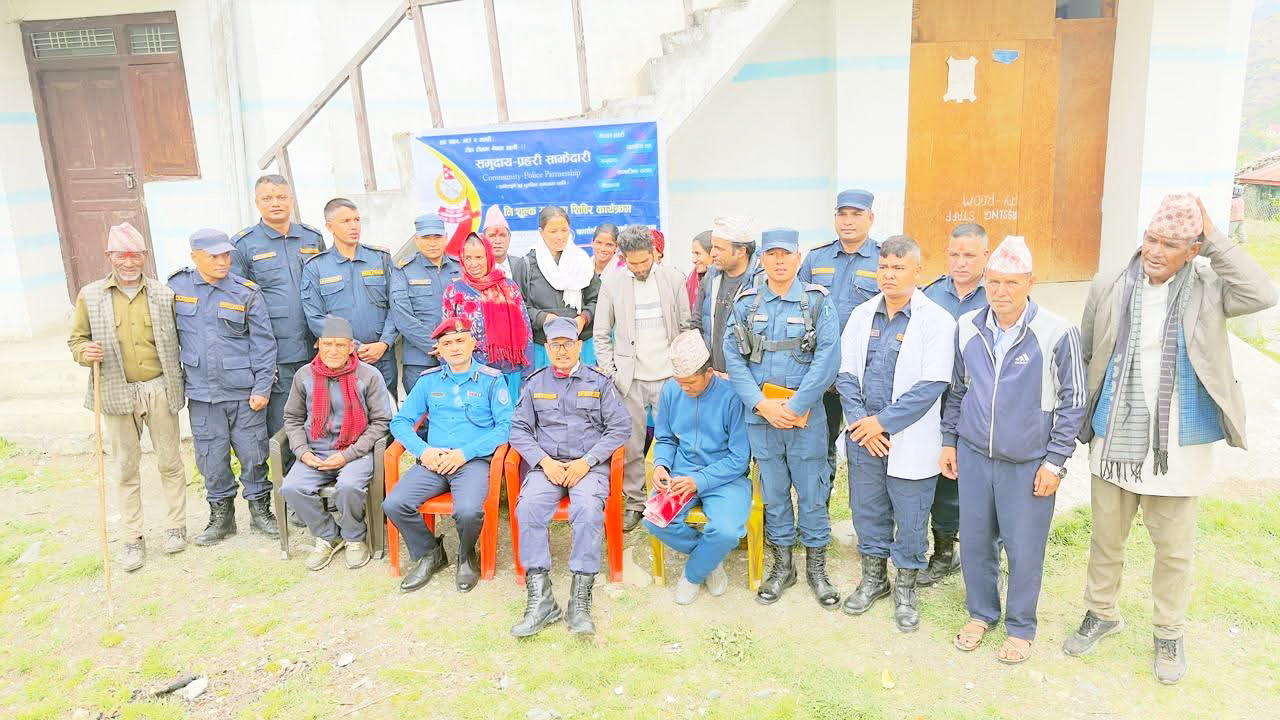 दुर्गममा प्रहरीको अस्पताल सेवा