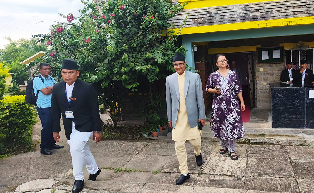 मुख्यमन्त्री कँडेलद्वारा राजीनामा